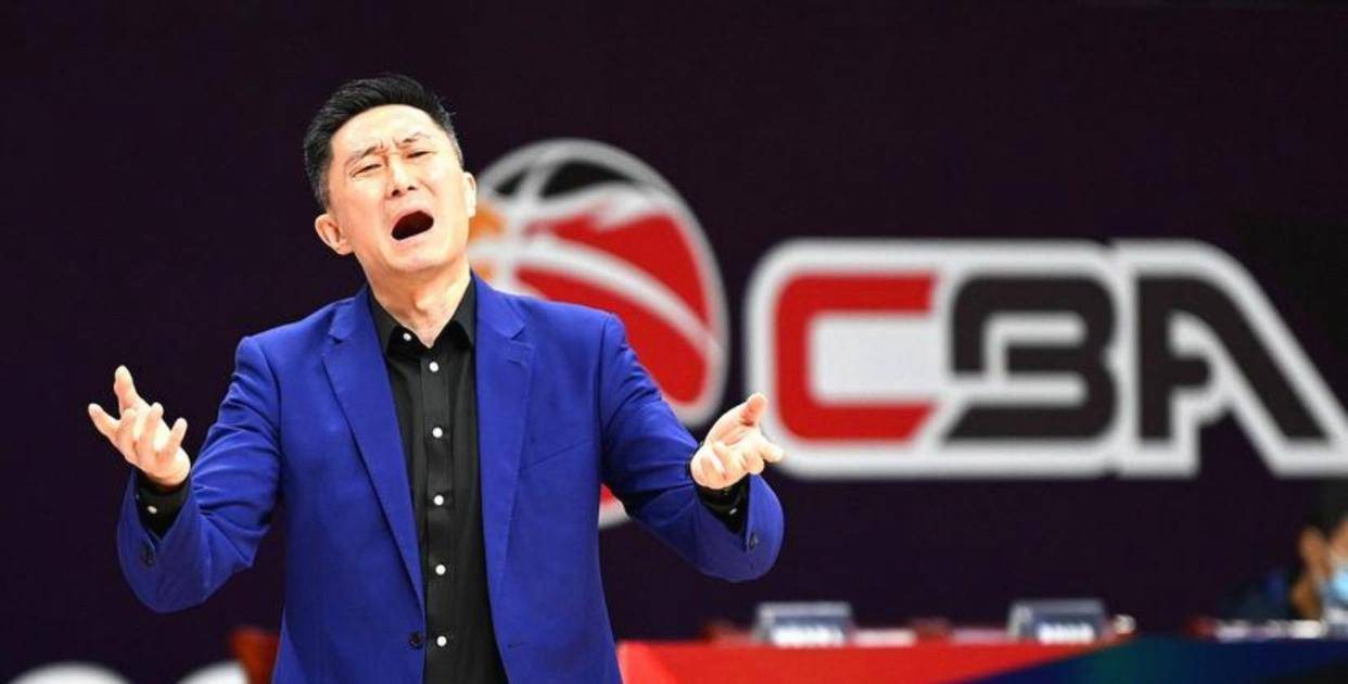 开元棋牌官网-包含广东宏远调整名单备战欧冠广厦男篮窗口期止住颓势，现场解说直呼：清晨休斯敦火箭备战足总杯的词条