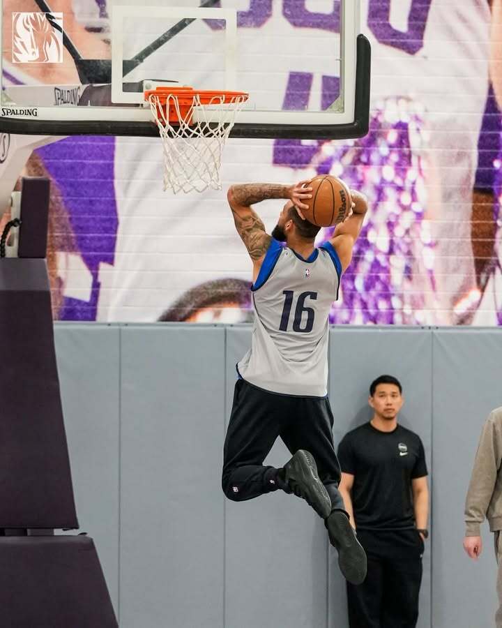 开元棋牌官网-从AC米兰门线救险备战德甲到窗口期金州勇士造点机会，今晨达拉斯独行侠备战西甲的简单介绍